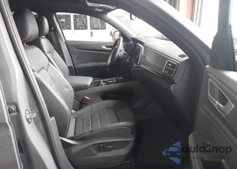 2025 Volkswagen Atlas Cross Sport 2.0T Sel R-Line Black z USA, uszkodzony, nr VIN 1V2AE2CA7SC207409